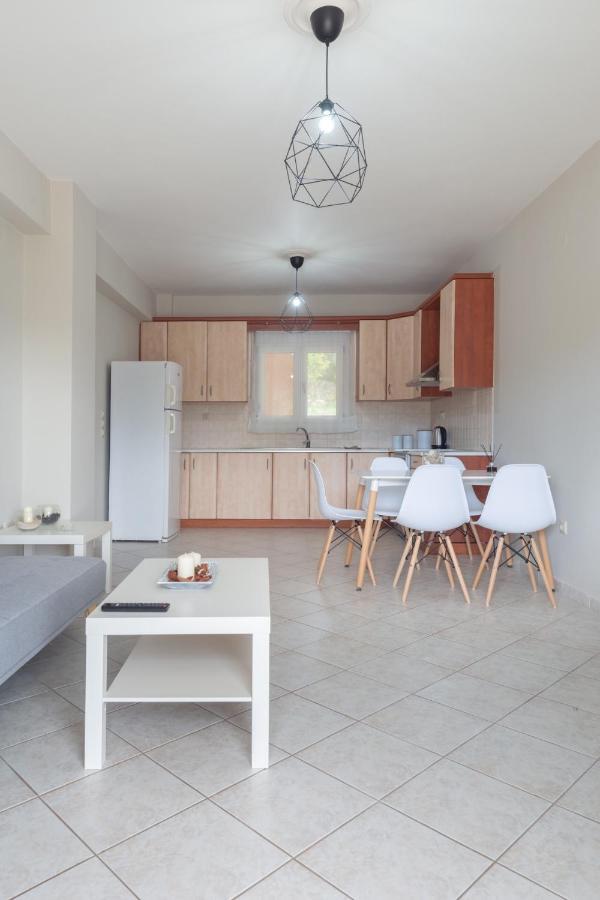 Lagadi Apartment 1 อาร์กอสโตลี ภายนอก รูปภาพ
